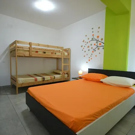 公寓 Apartament Enzo 那沃达利